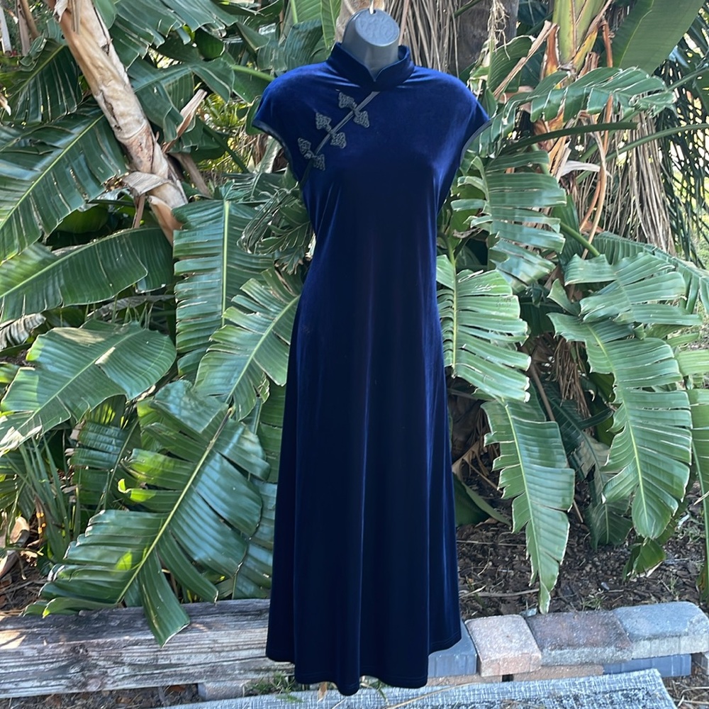 Vintage velvet dress - Picture 5 of 8